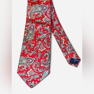 VTG GANT Red Paisley Print 100% Italian Silk Necktie Made in the USA